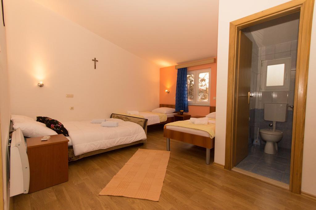 מלון Međugorje Casa Del Pellegrino M&A - Ostojici חדר תמונה